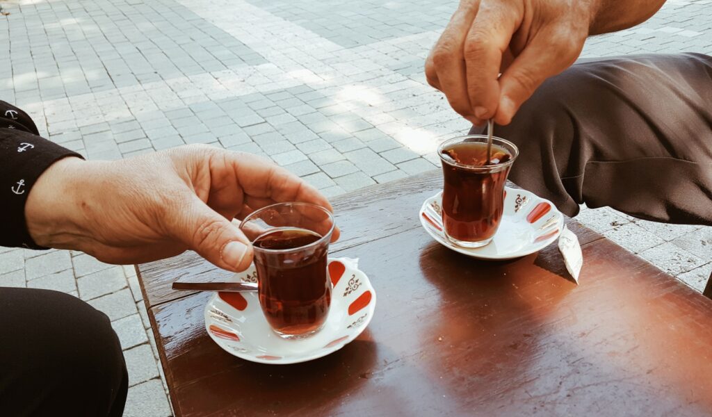 İnce belli çay badağı