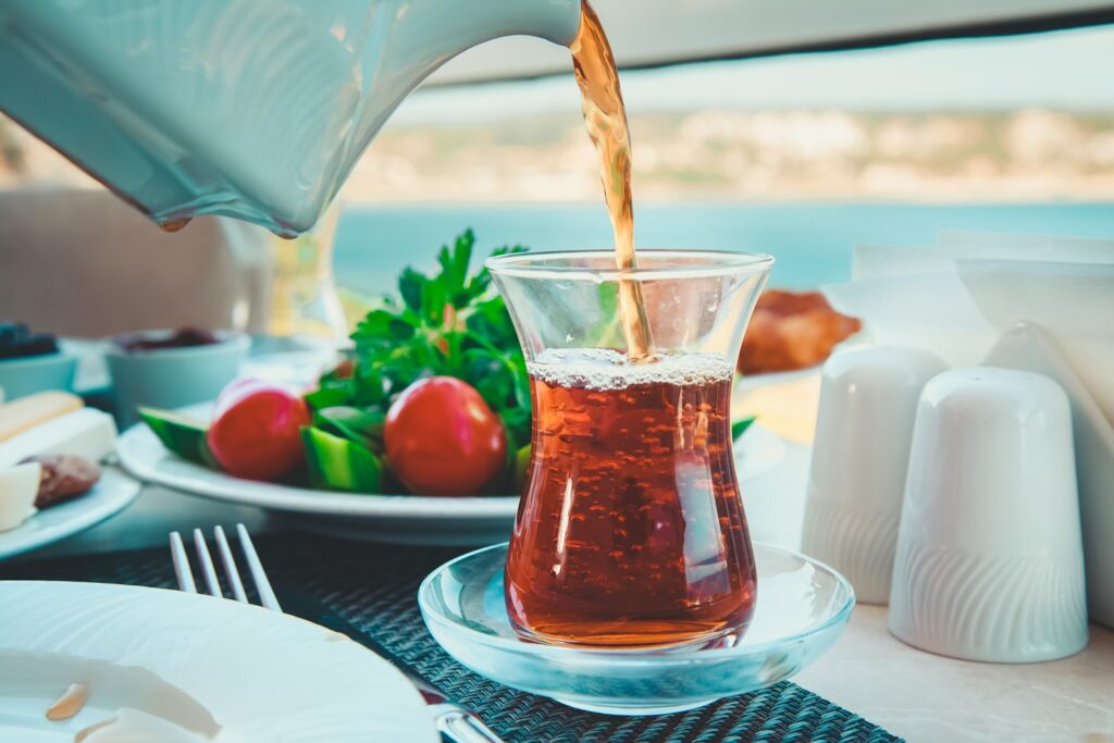 İnce Belli Çay Bardağı